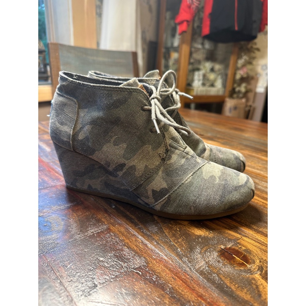 Toms Desert Wedge‎ Ankle Boots Camo Canvas Lace Up Grey Green Woman's Size 10